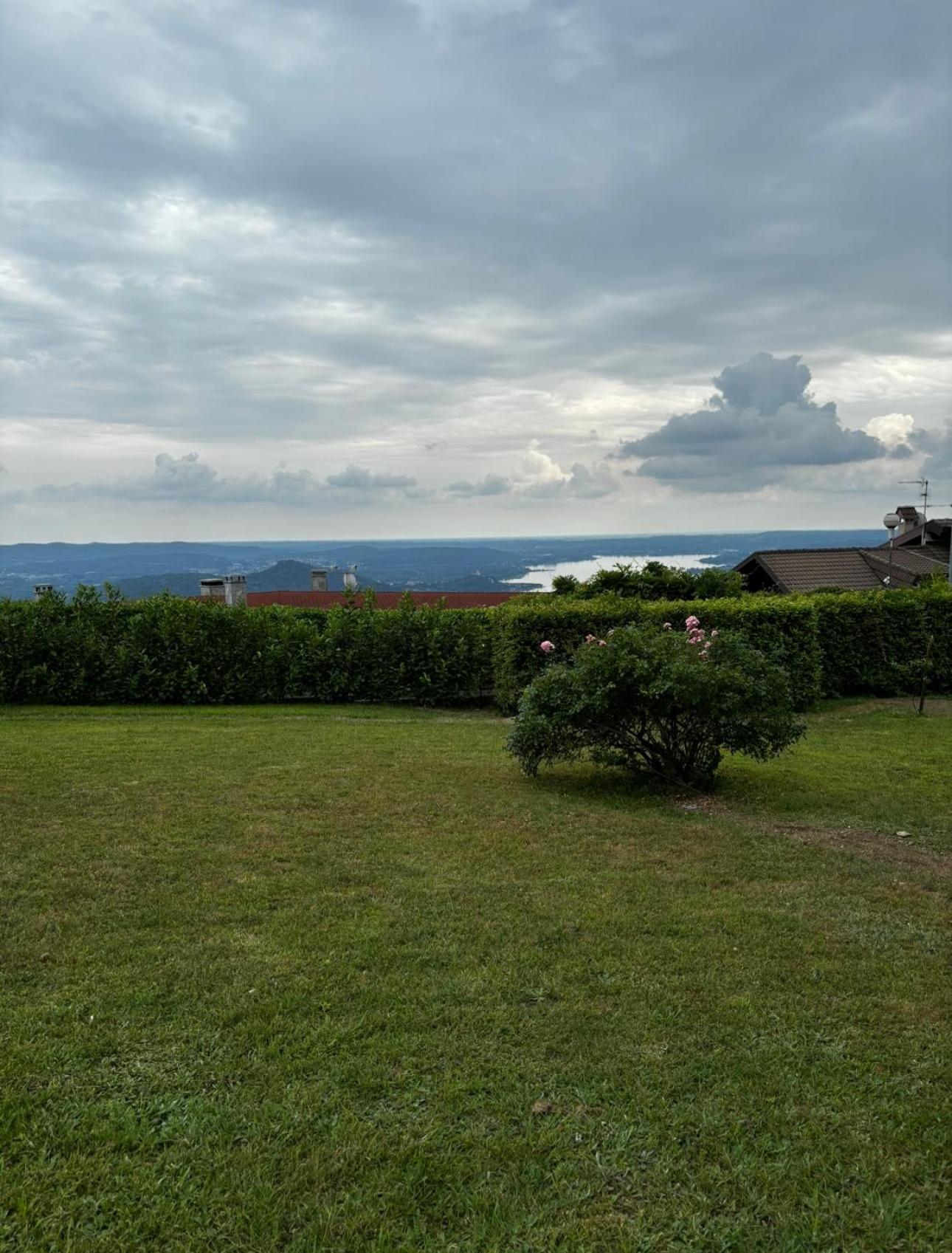 Maestrale Apartment Nebbiuno Bagian luar foto