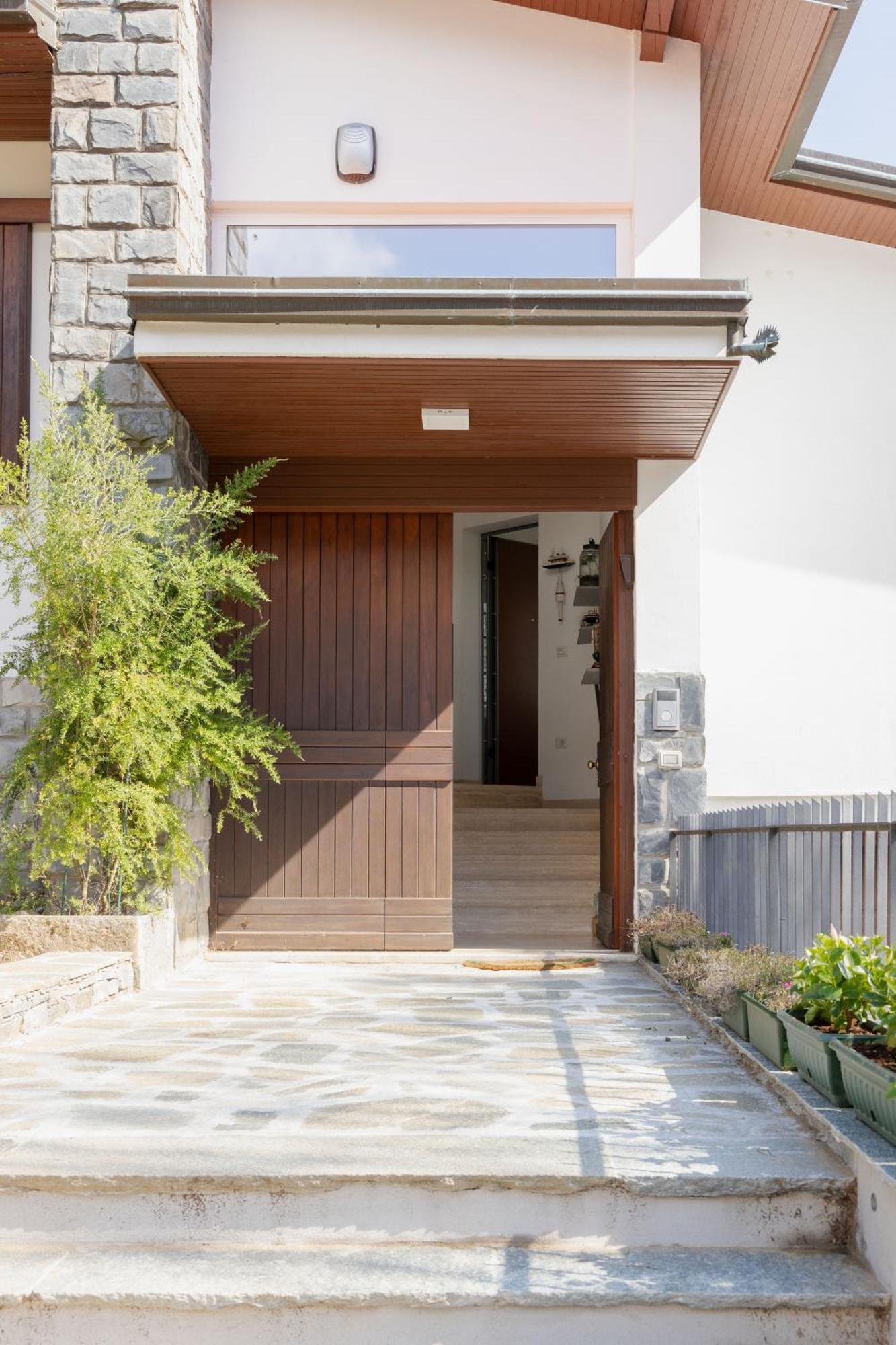 Maestrale Apartment Nebbiuno Bagian luar foto