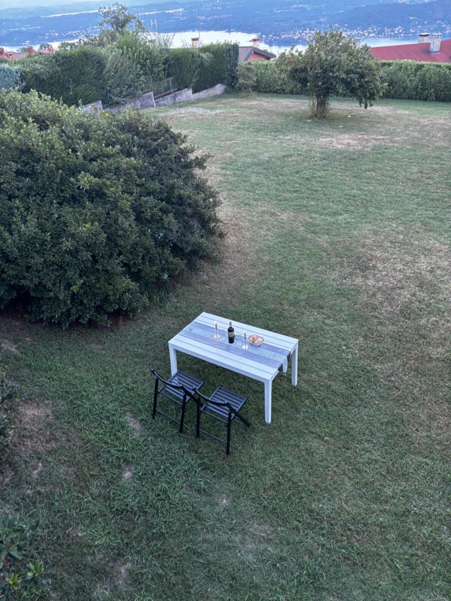 Maestrale Apartment Nebbiuno Ruang foto